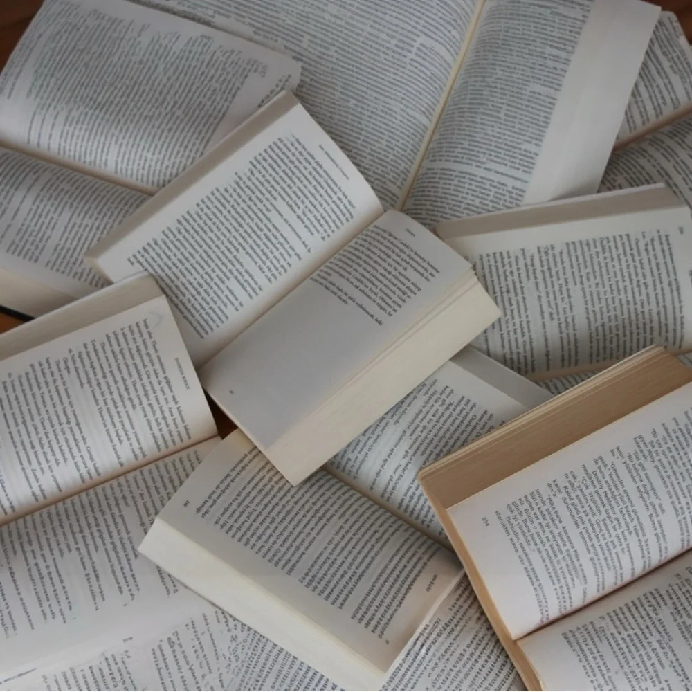 📚 Come Build Your Library – Vintage, Antique & Classic Books